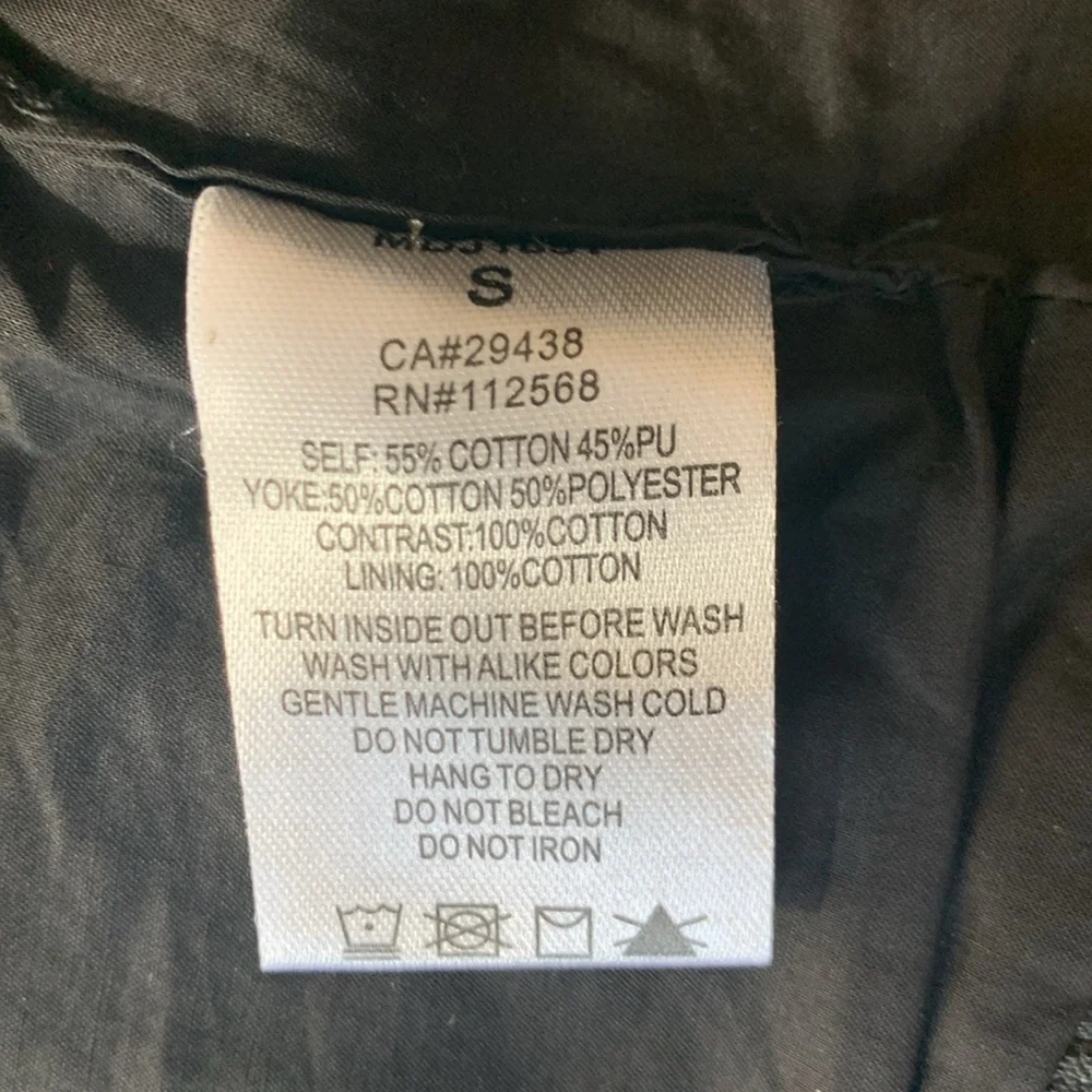 Vegan Leather Vest Embroidered Paisley Exquisite Textures - Picture 5 of 5